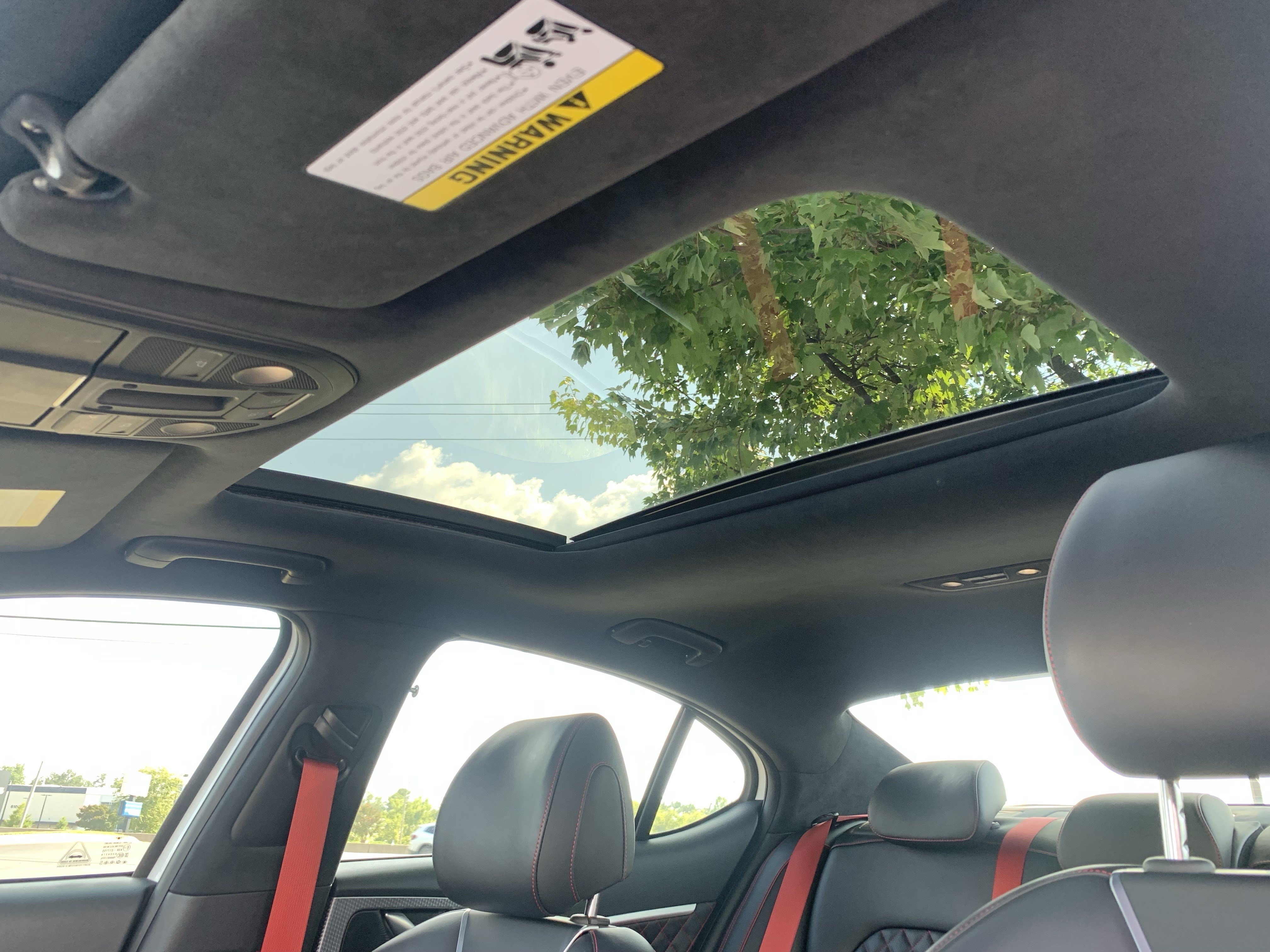 Used 2022 Genesis G70 3.3T RWD image 28
