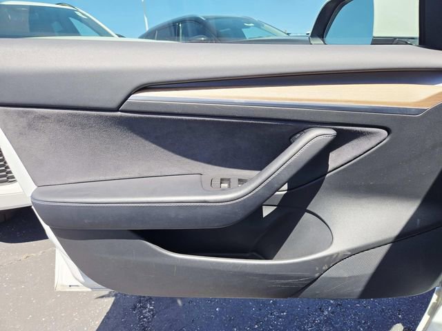 Used 2021 Tesla Model 3 Long Range AWD/4WD image 31