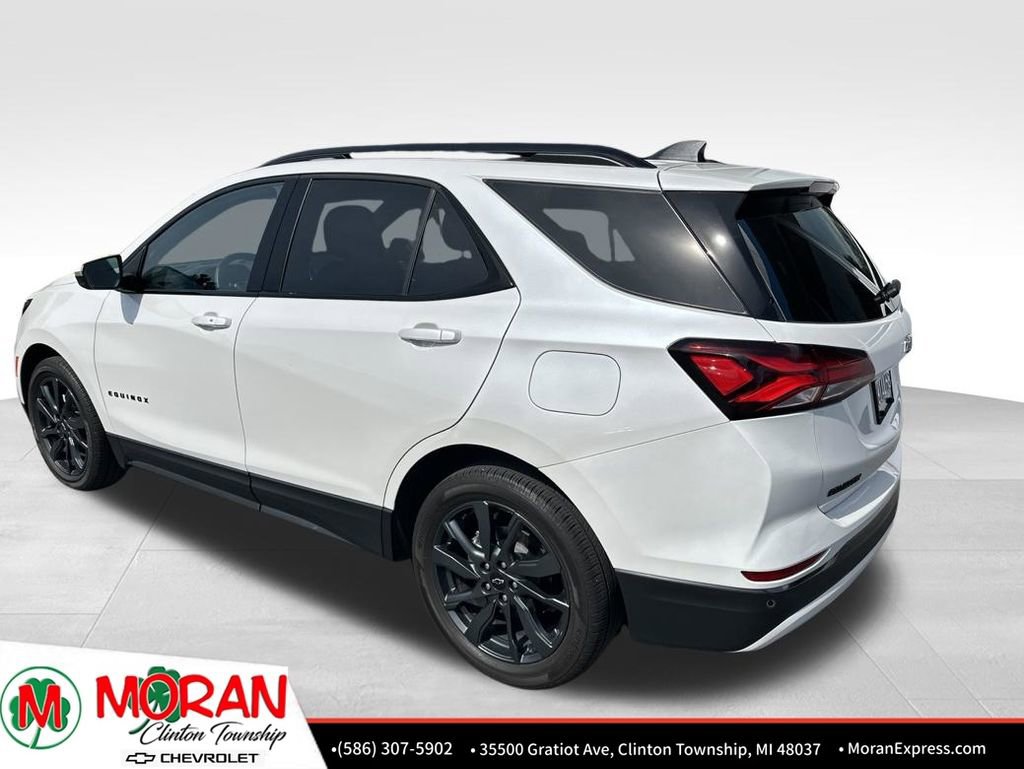 Certified 2023 Chevrolet Equinox RS w/ RS Leather Package FWD image 3