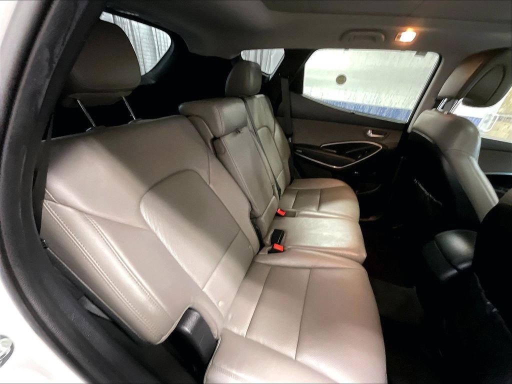 Used 2018 Hyundai Santa Fe Sport FWD image 16