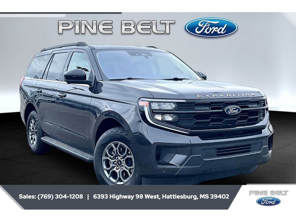 Used 2025 Ford Expedition Active RWD image 1