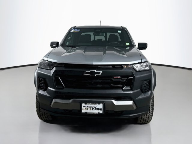 Used 2023 Chevrolet Colorado Trail Boss w/ Technology Package AWD/4WD image 4