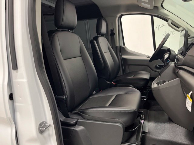 New 2026 Ford Transit 250 Low Roof RWD image 23