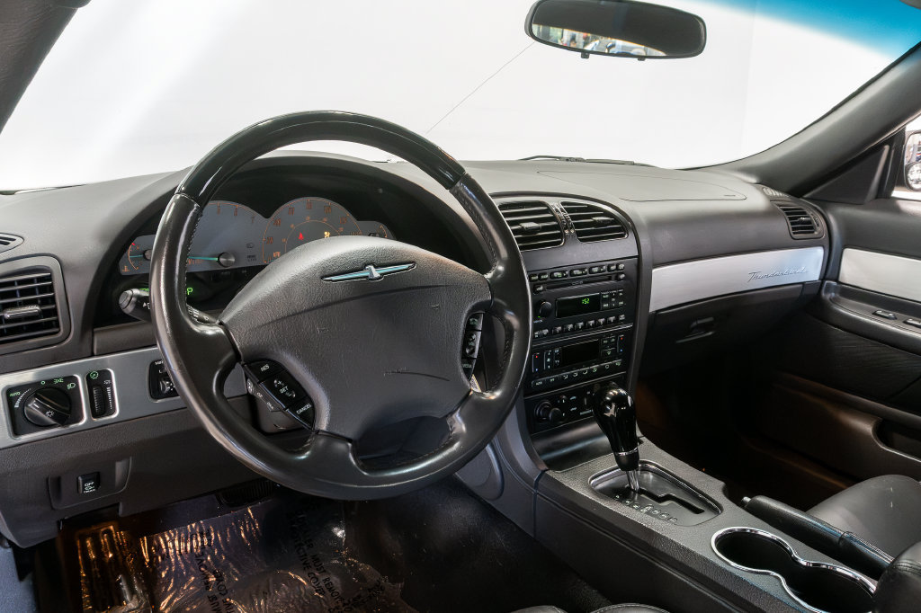 Used 2002 Ford Thunderbird RWD image 7