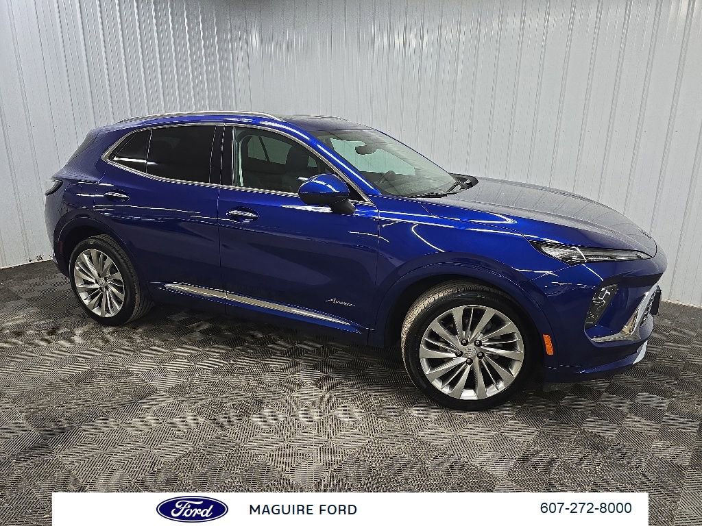 Used 2024 Buick Envision Avenir AWD/4WD image 1