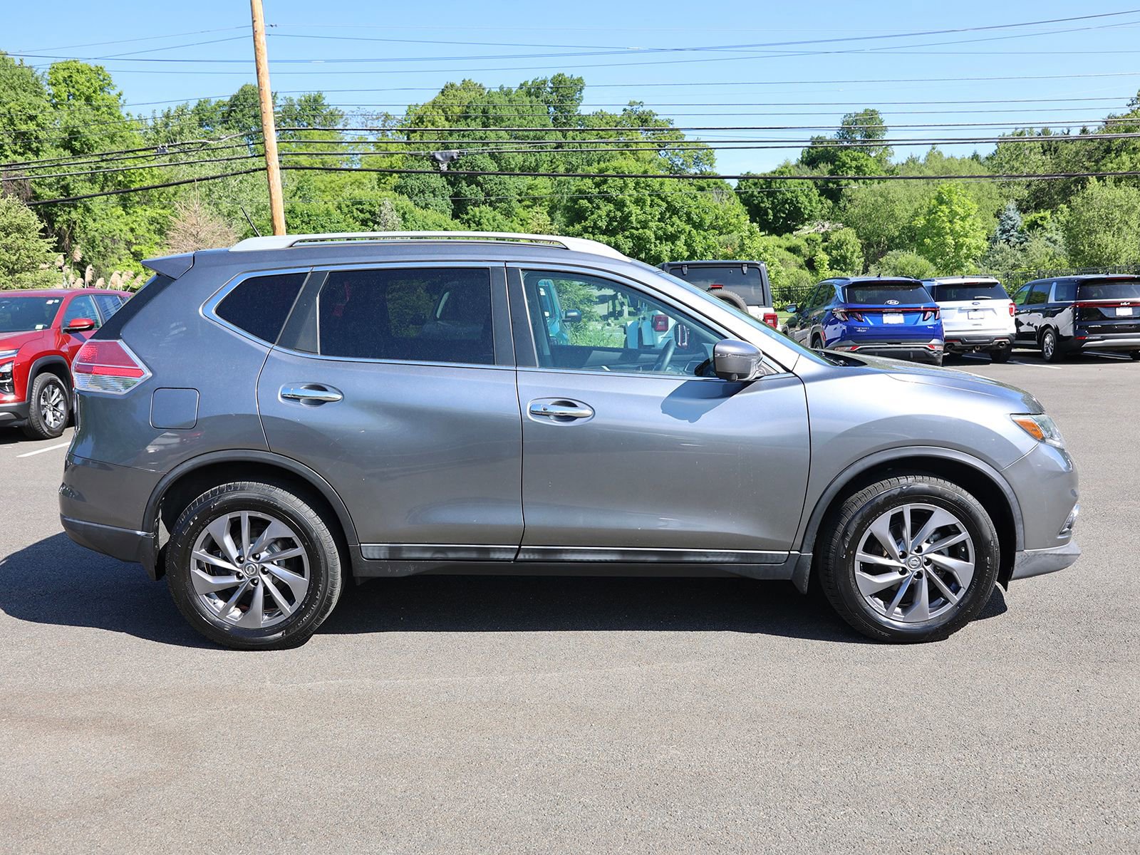 Used 2016 Nissan Rogue SL w/ SL Premium Package AWD/4WD image 8