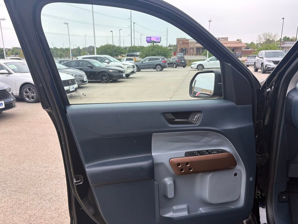 Used 2024 Ford Maverick Lariat FWD image 9