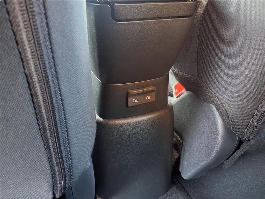 Used 2025 Nissan Kicks Play S image 23