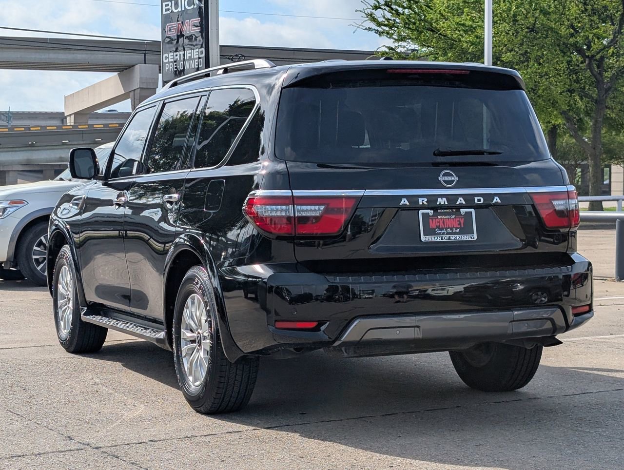 Certified 2023 Nissan Armada SV w/ Cargo Package image 4