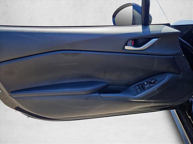 Used 2025 MAZDA MX-5 Miata Sport RWD image 9