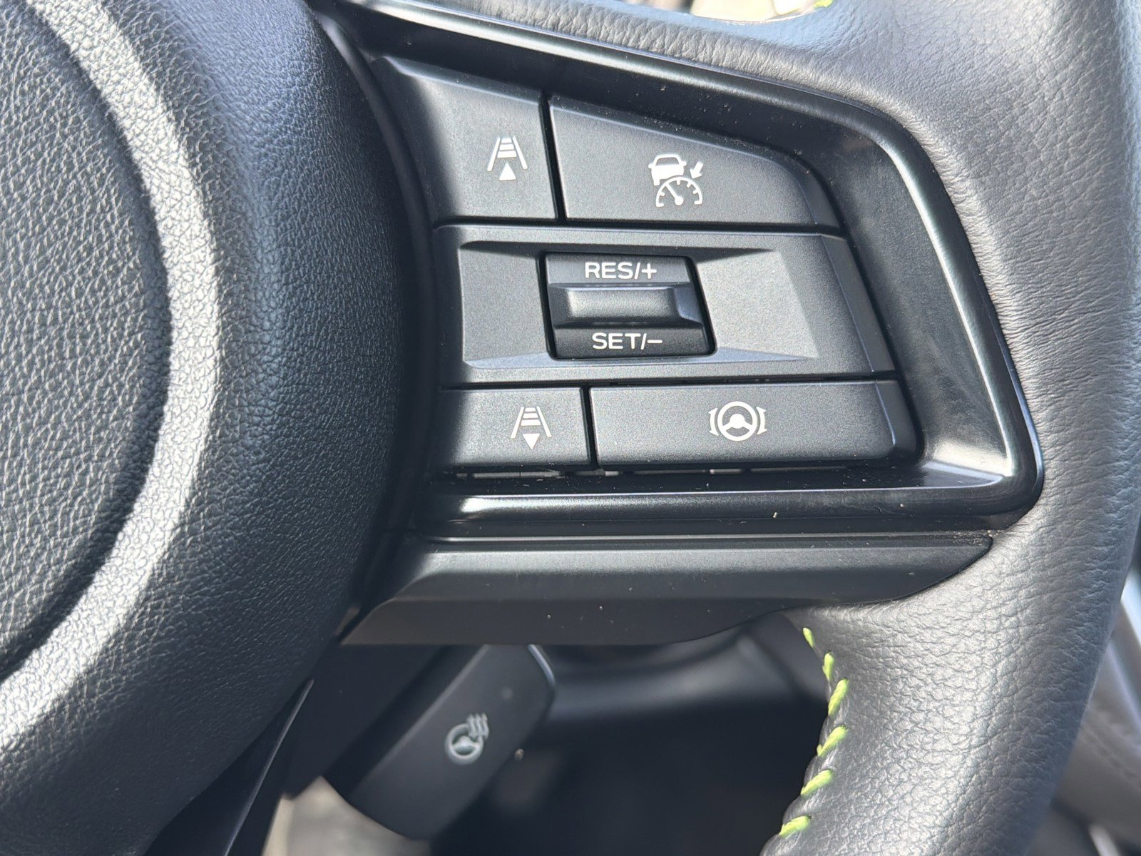 Certified 2025 Subaru Outback Onyx Edition AWD/4WD image 30