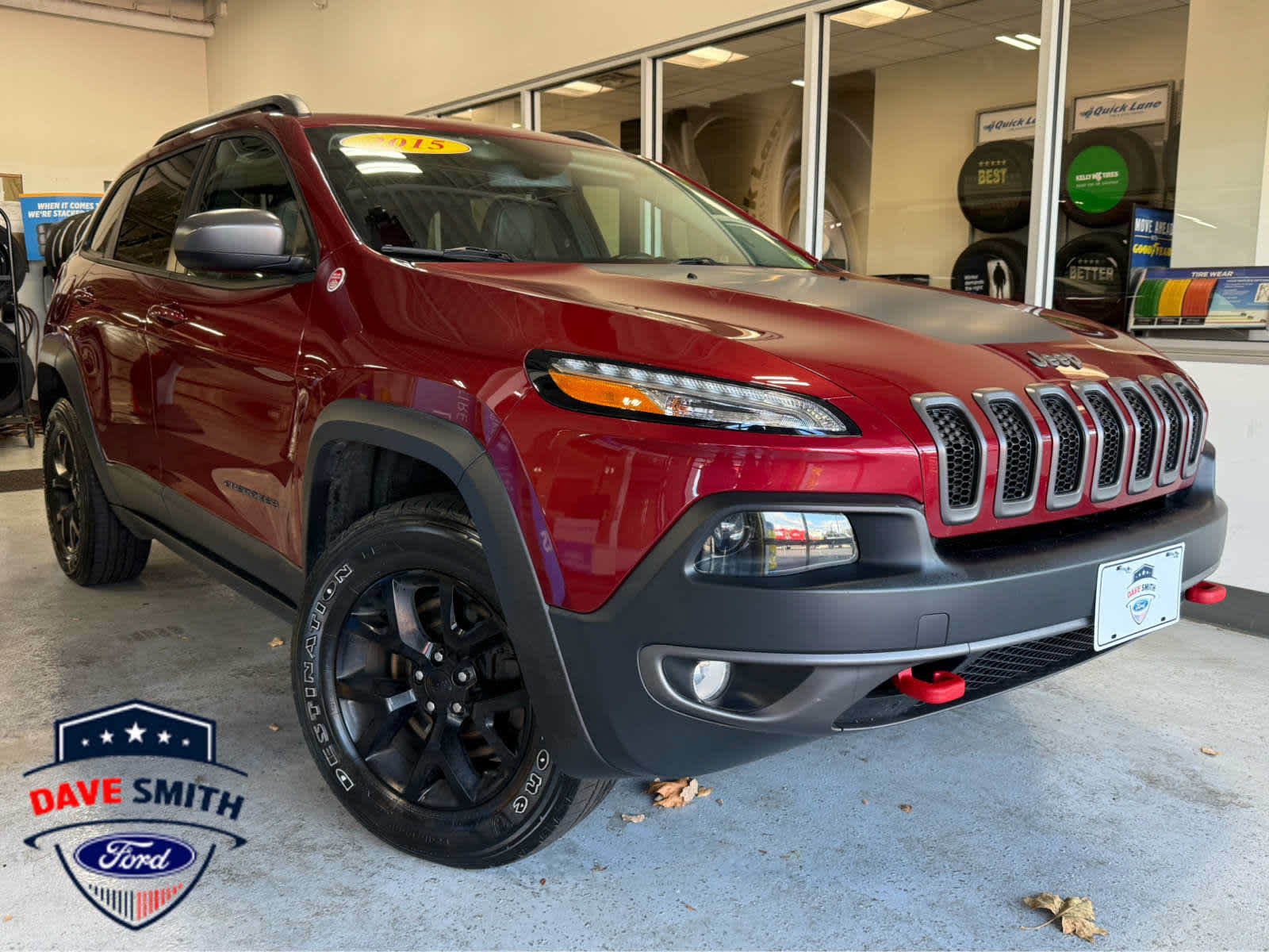 Used 2015 Jeep Cherokee Trailhawk w/ Leather Interior Group AWD/4WD image 3