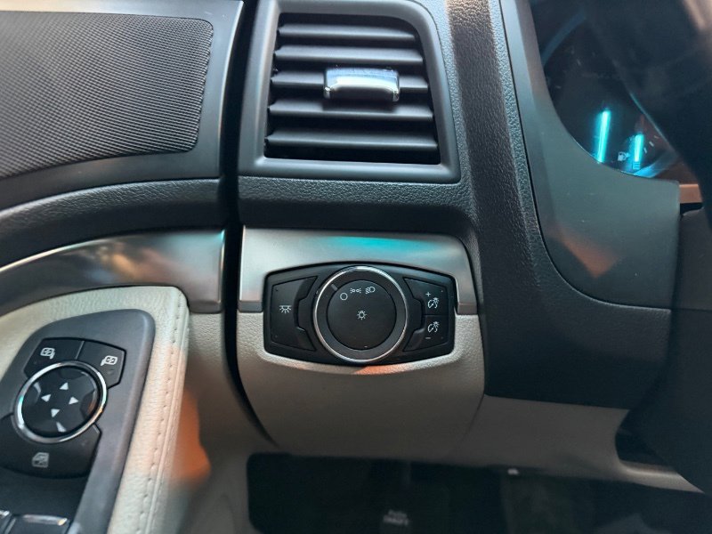 Used 2013 Ford Explorer 4WD image 4