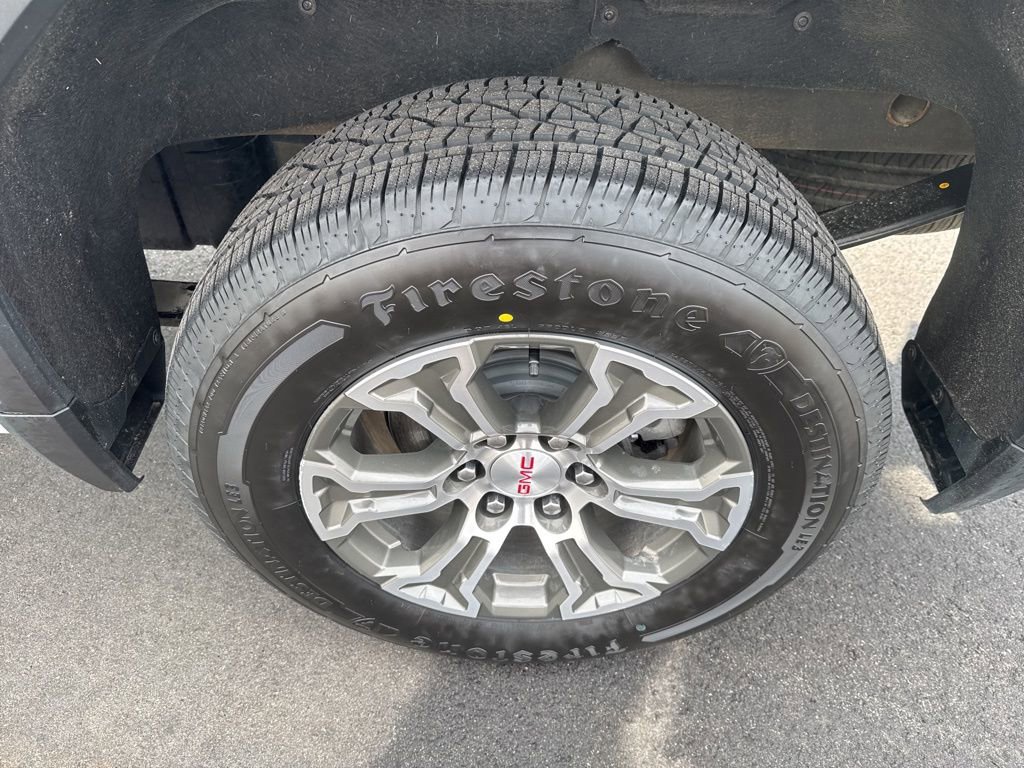 Used 2025 GMC Sierra 1500 SLT image 11