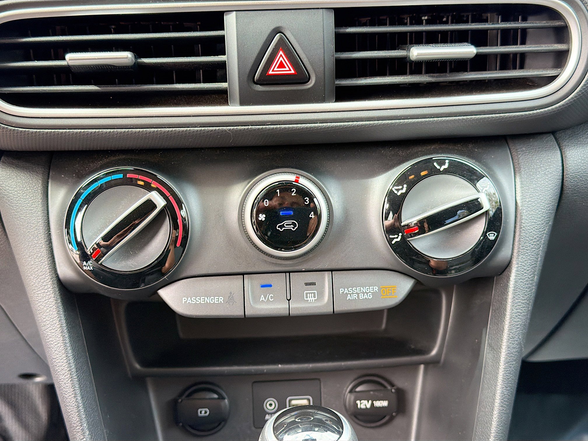 Used 2020 Hyundai Kona SEL image 26