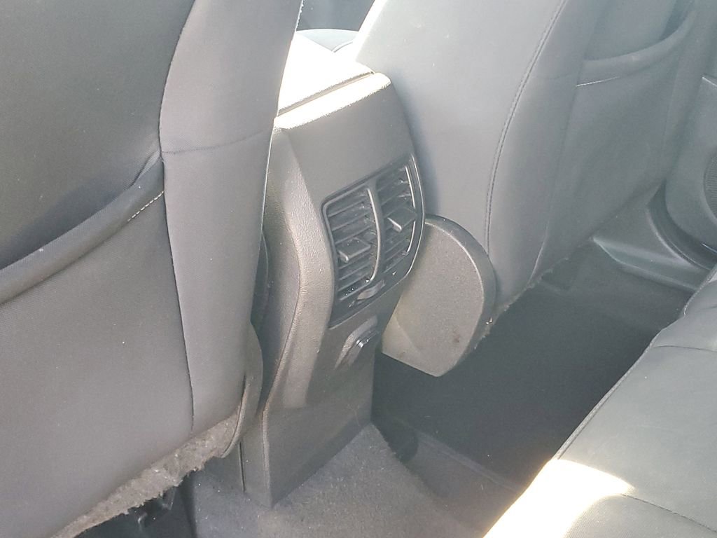 Used 2019 Ford Escape SE FWD image 26