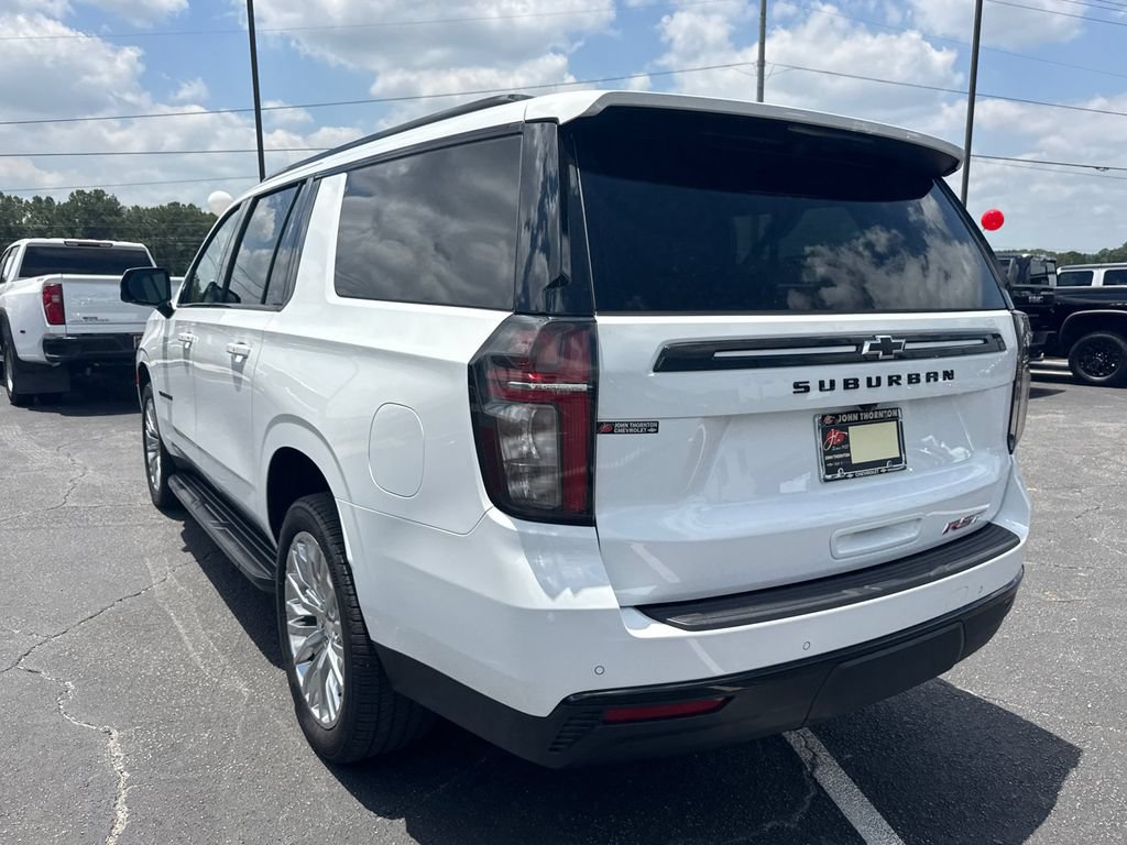 Used 2023 Chevrolet Suburban RST w/ Luxury Package AWD/4WD image 8
