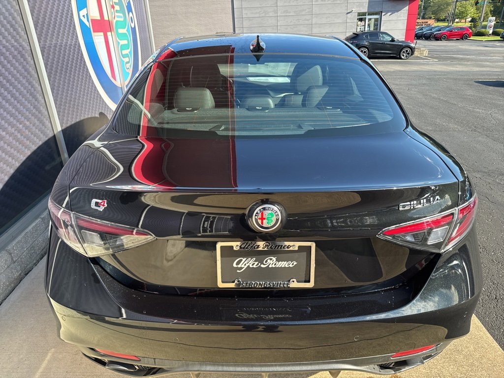 New 2025 Alfa Romeo Giulia AWD w/ Driving Assist Package image 7