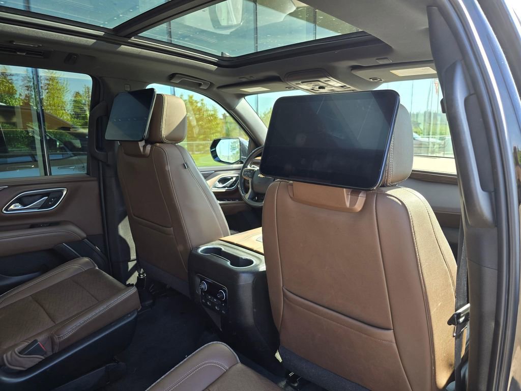 Used 2021 Chevrolet Tahoe High Country w/ Premium Package AWD/4WD image 14