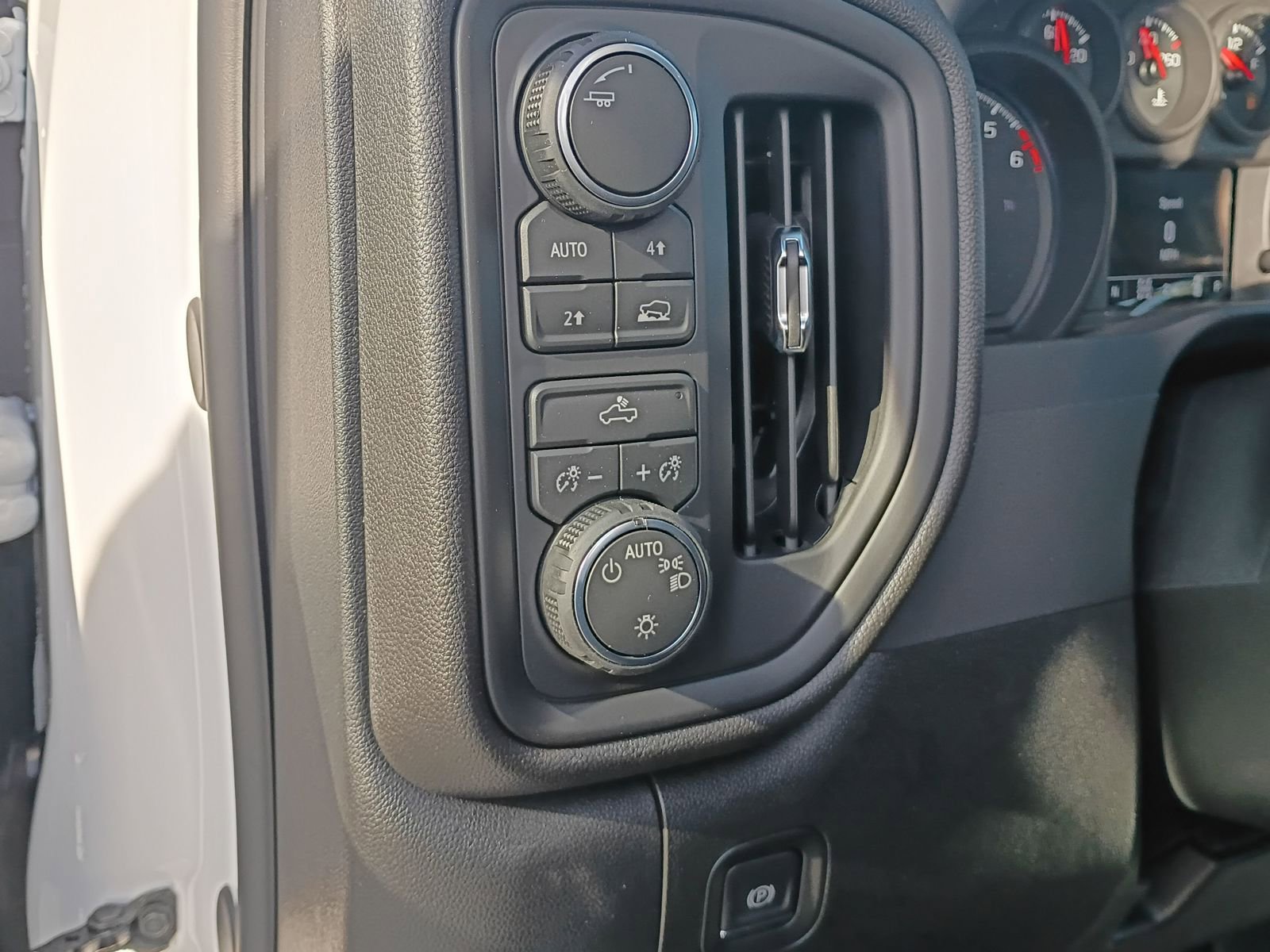 New 2026 Chevrolet Silverado 1500 W/T image 30