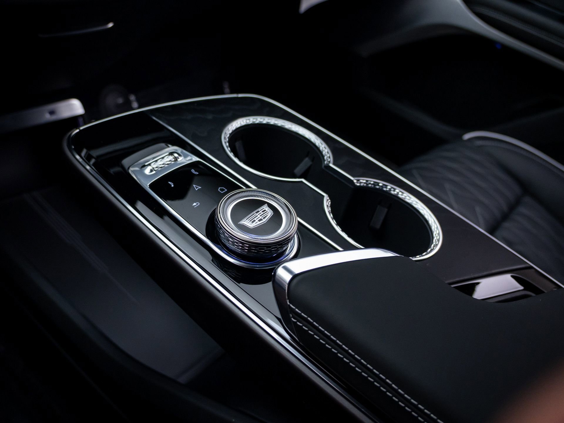 New 2026 Cadillac Lyriq V w/ LPO, Floor Liner Package AWD/4WD image 12