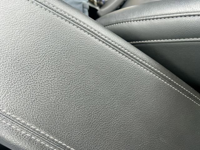 Used 2023 Cadillac XT4 Luxury w/ Cold Weather Package image 25