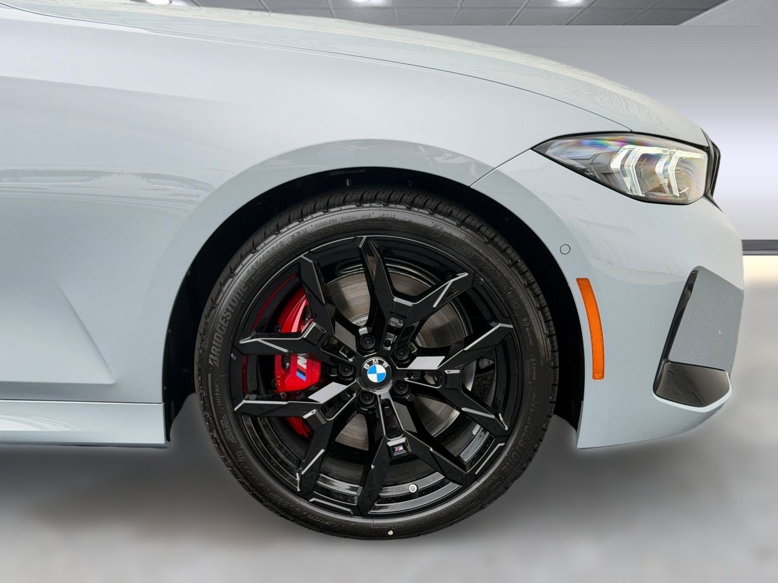 New 2026 BMW 330i xDrive Sedan w/ M Sport Package AWD/4WD image 11