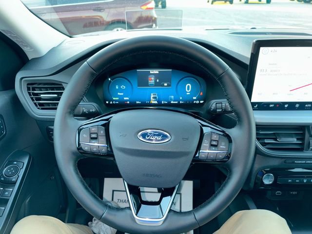 New 2026 Ford Escape SE w/ PHEV Premium Package FWD image 28