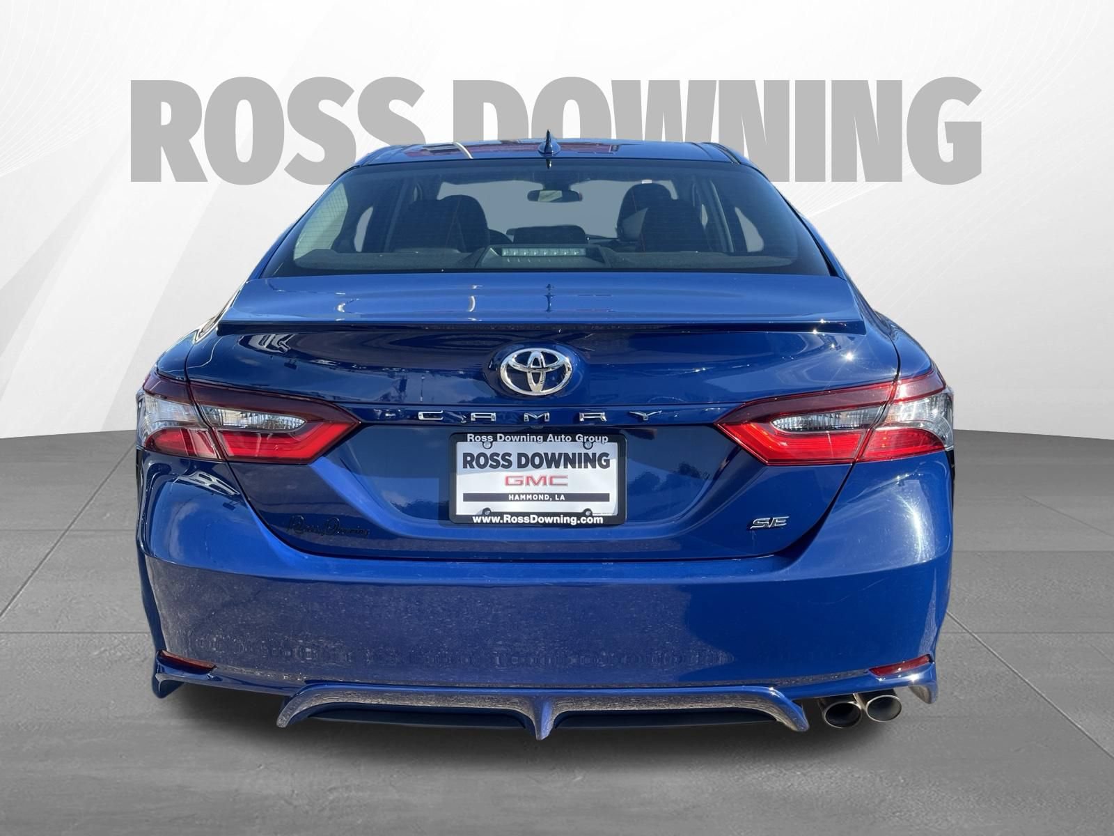 Used 2024 Toyota Camry SE FWD image 5