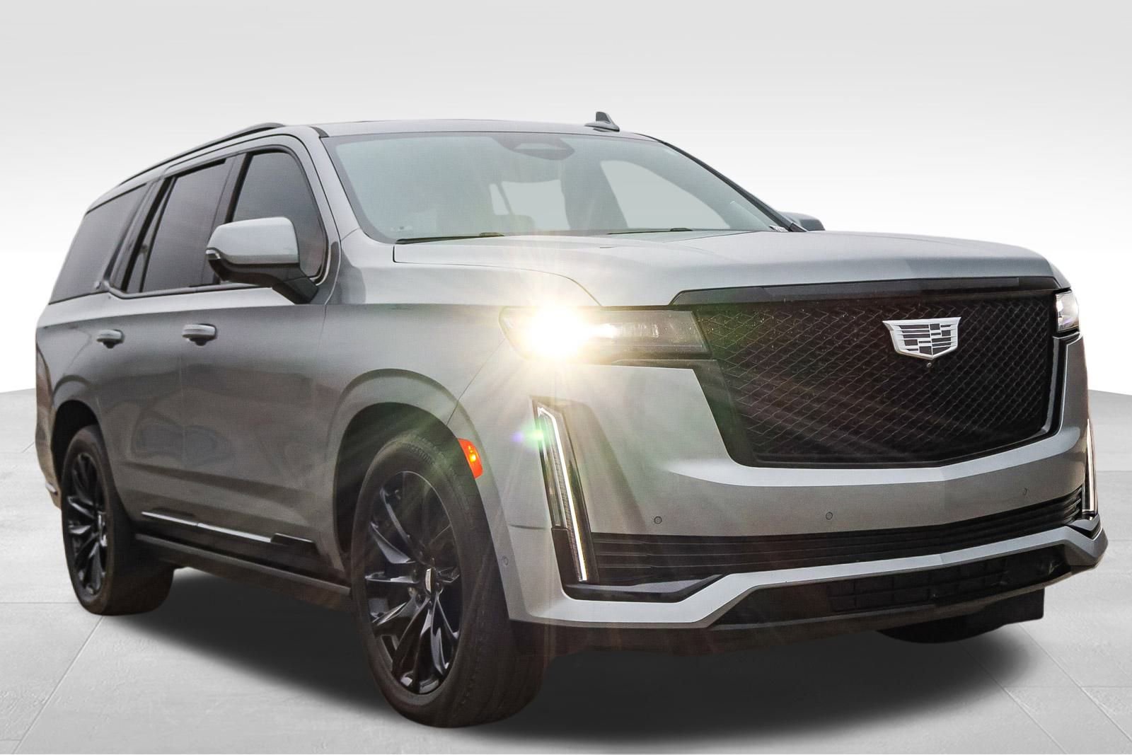 Used 2023 Cadillac Escalade Sport Platinum w/ LPO, ONYX Package image 3