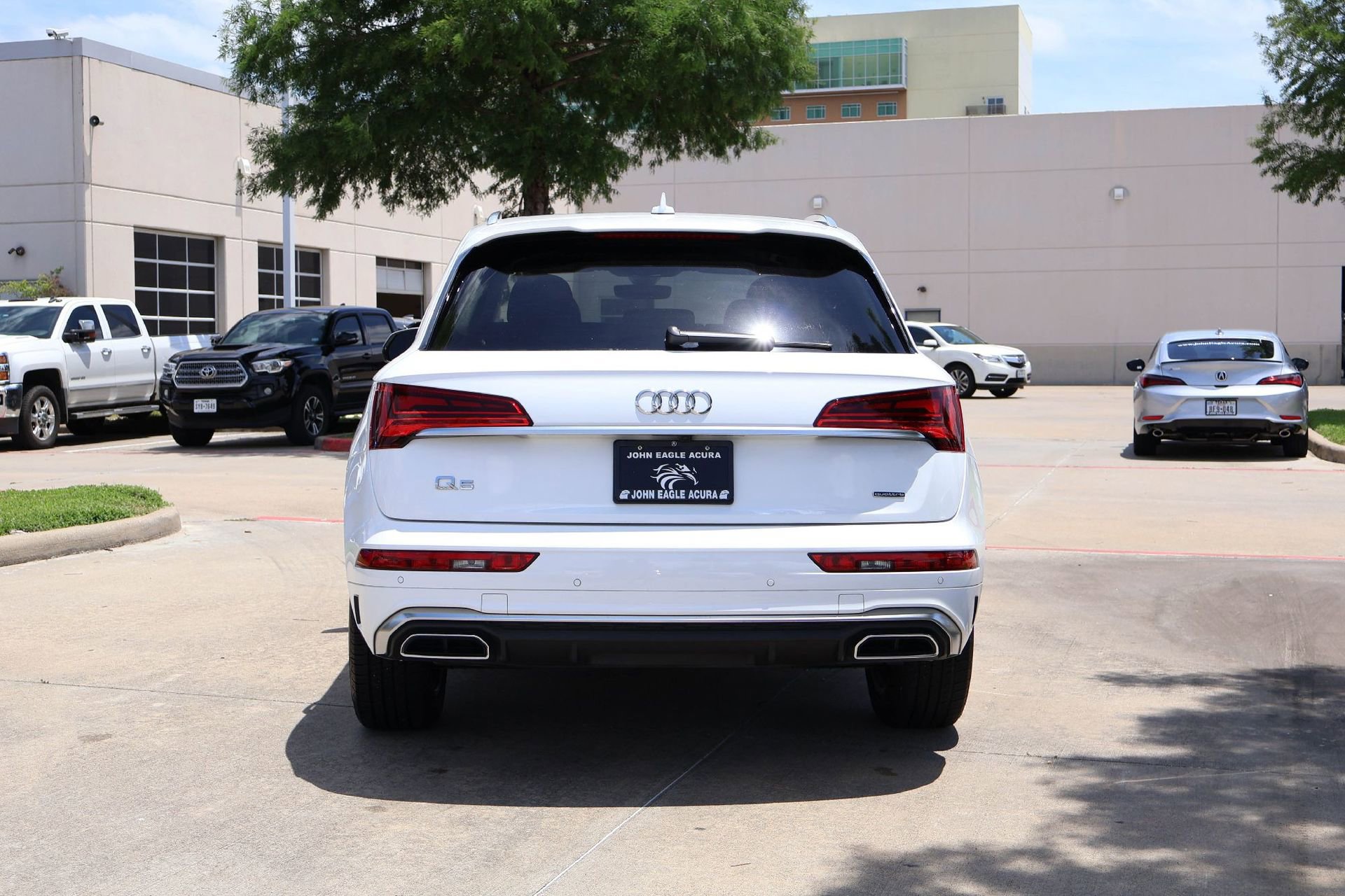 Used 2023 Audi Q5 2.0T Premium Plus w/ Premium Plus Package AWD/4WD image 5