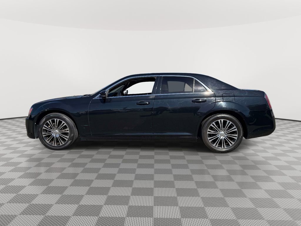 Used 2012 Chrysler 300 S image 5