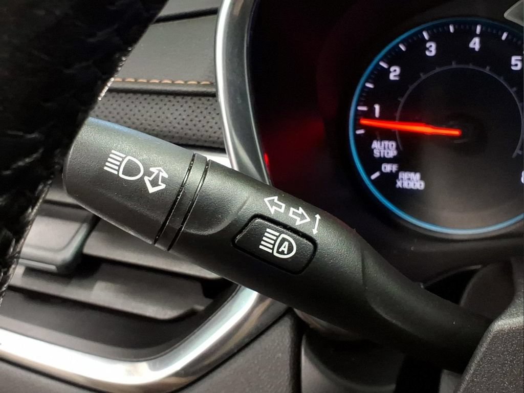Used 2020 Chevrolet Equinox Premier AWD/4WD image 18