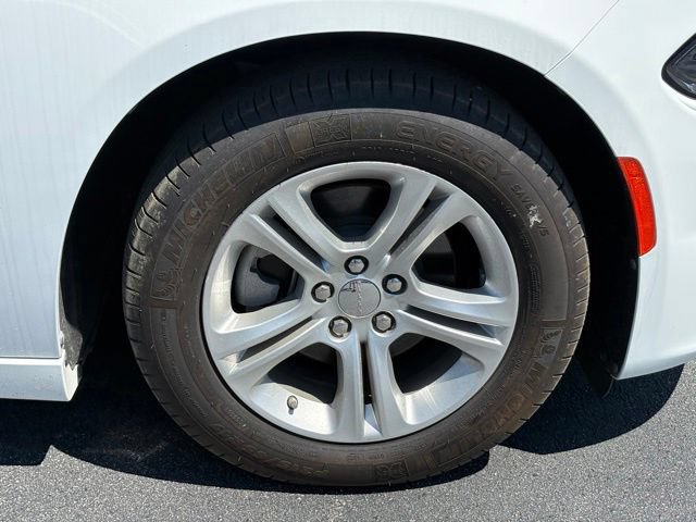Used 2023 Dodge Charger SXT w/ Cold Weather Package RWD image 29