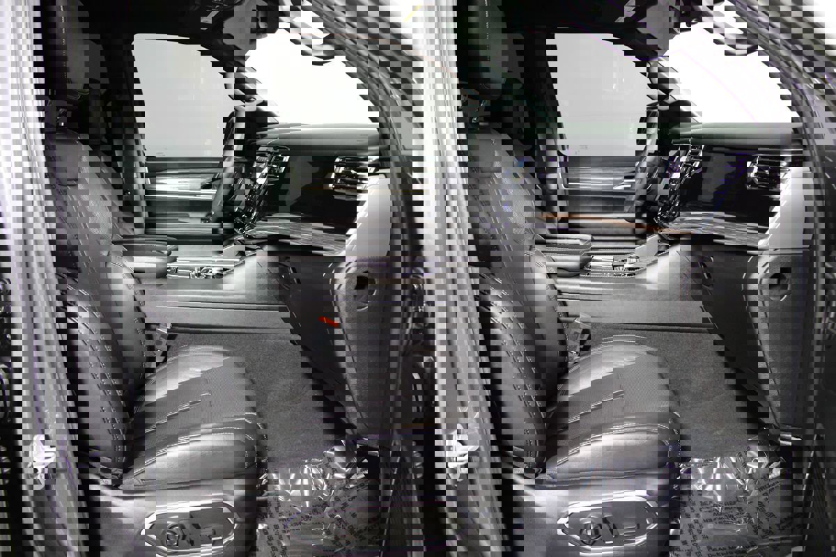 Used 2022 Jeep Wagoneer Series II w/ Premium Group I image 14