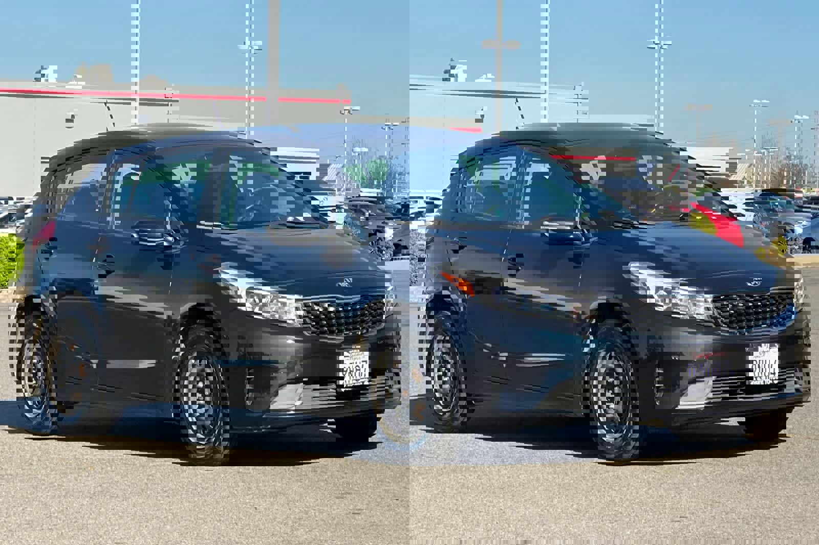 Used 2017 Kia Forte LX image 5