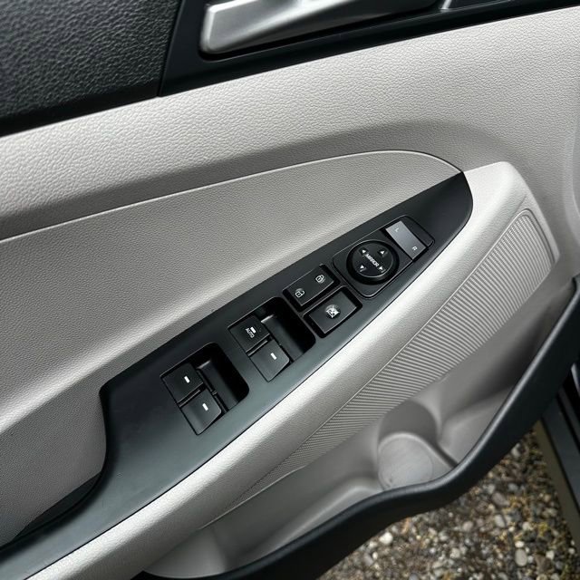 Used 2018 Hyundai Tucson SEL AWD/4WD image 10