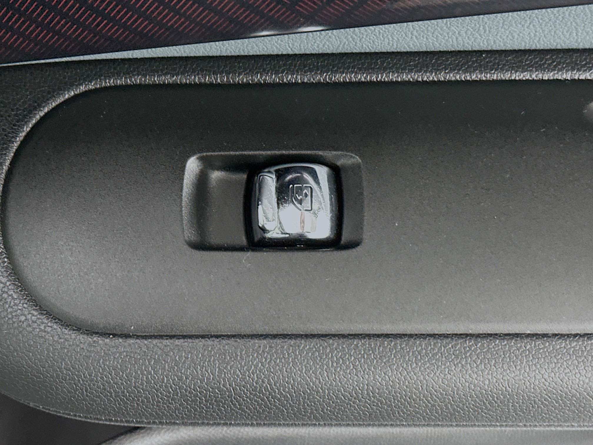 Used 2024 MINI Cooper Clubman S w/ MINI Untold Edition image 28