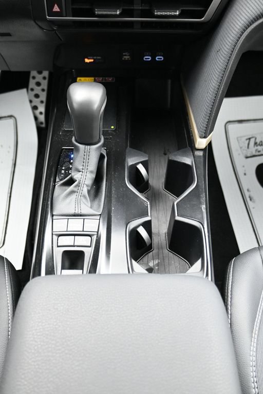 Used 2026 Toyota Camry SE FWD image 19