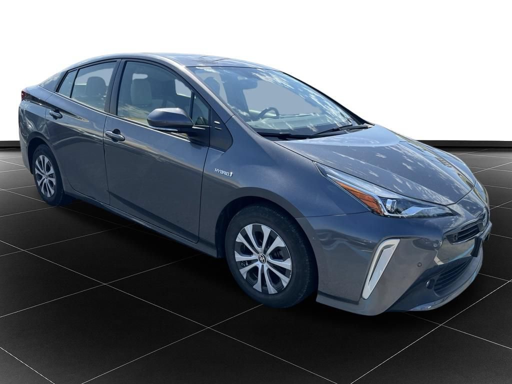 Used 2021 Toyota Prius XLE AWD/4WD image 7
