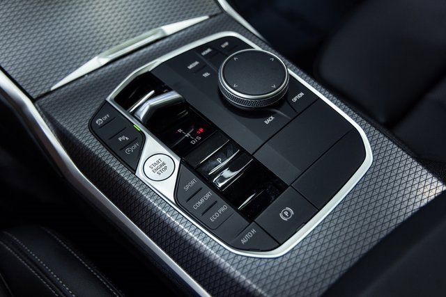 Certified 2025 BMW 330i xDrive Sedan w/ M Sport Package image 19