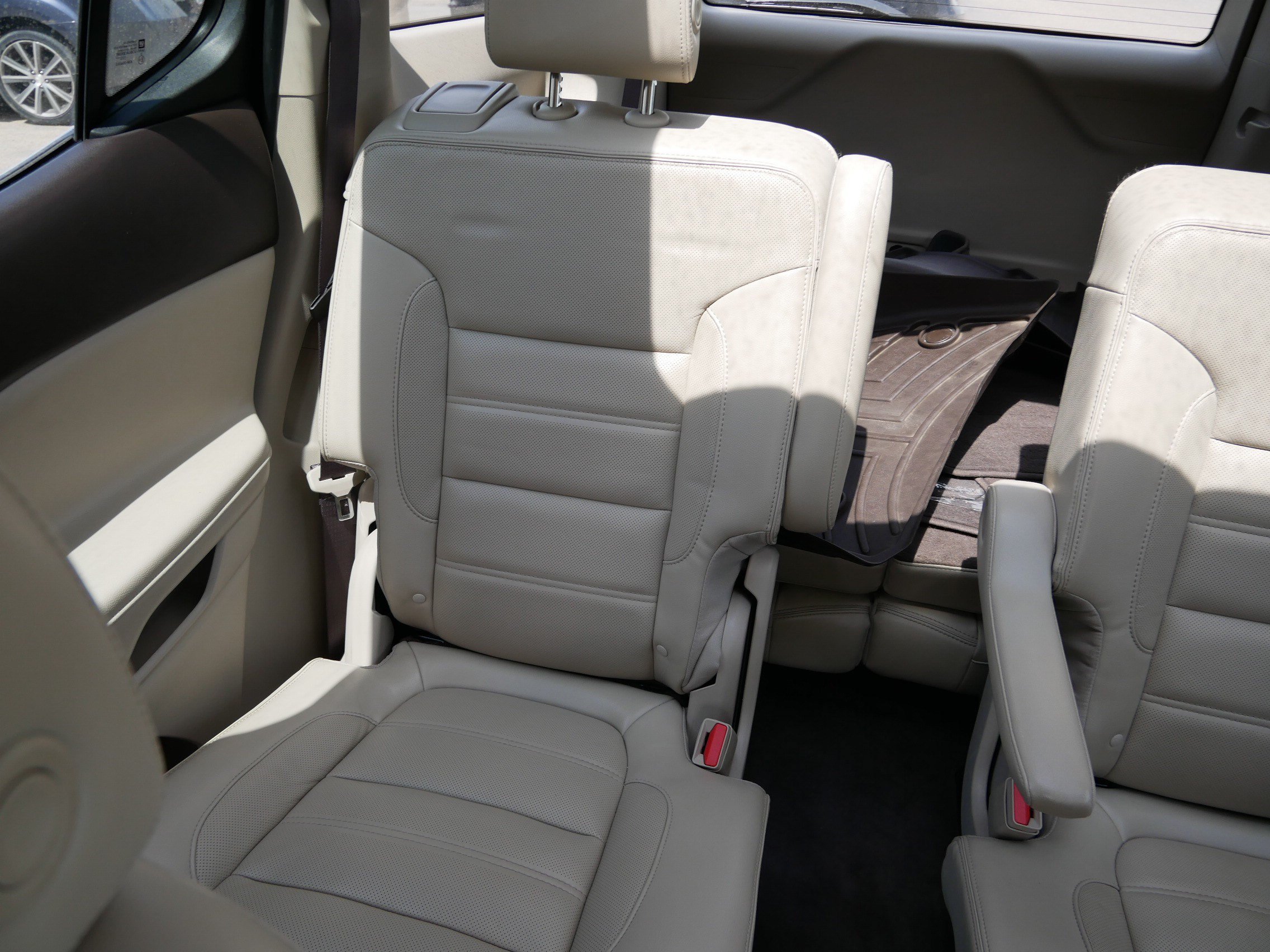 Used 2018 GMC Acadia Denali AWD/4WD image 12