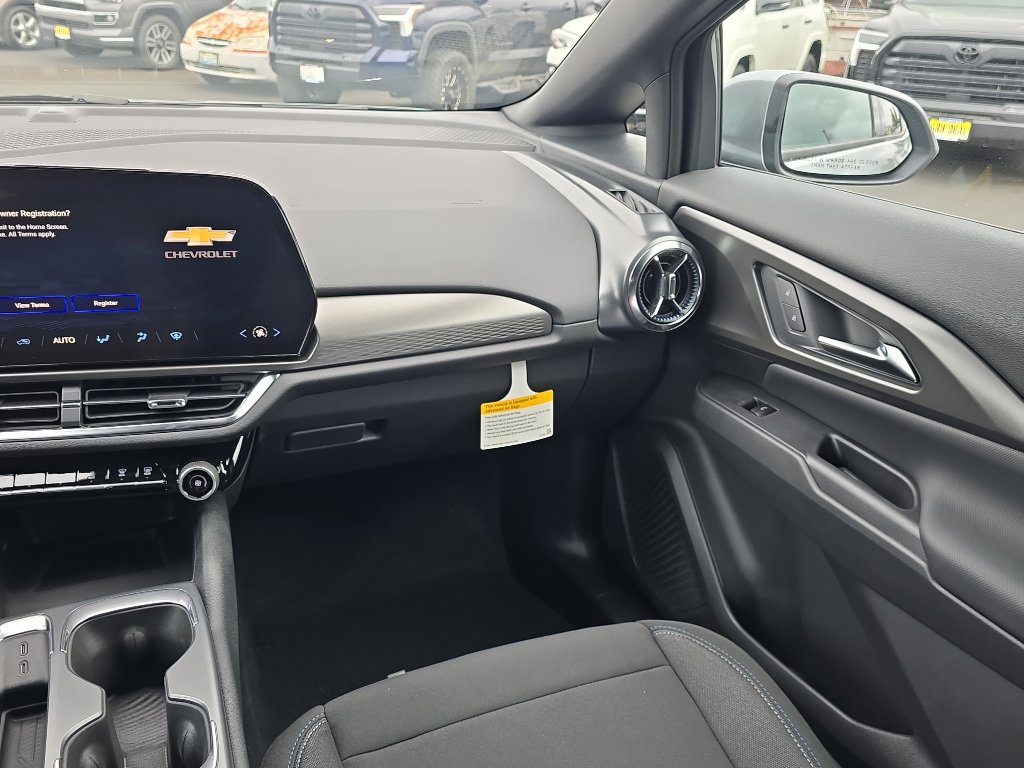 New 2026 Chevrolet Equinox EV LT image 21