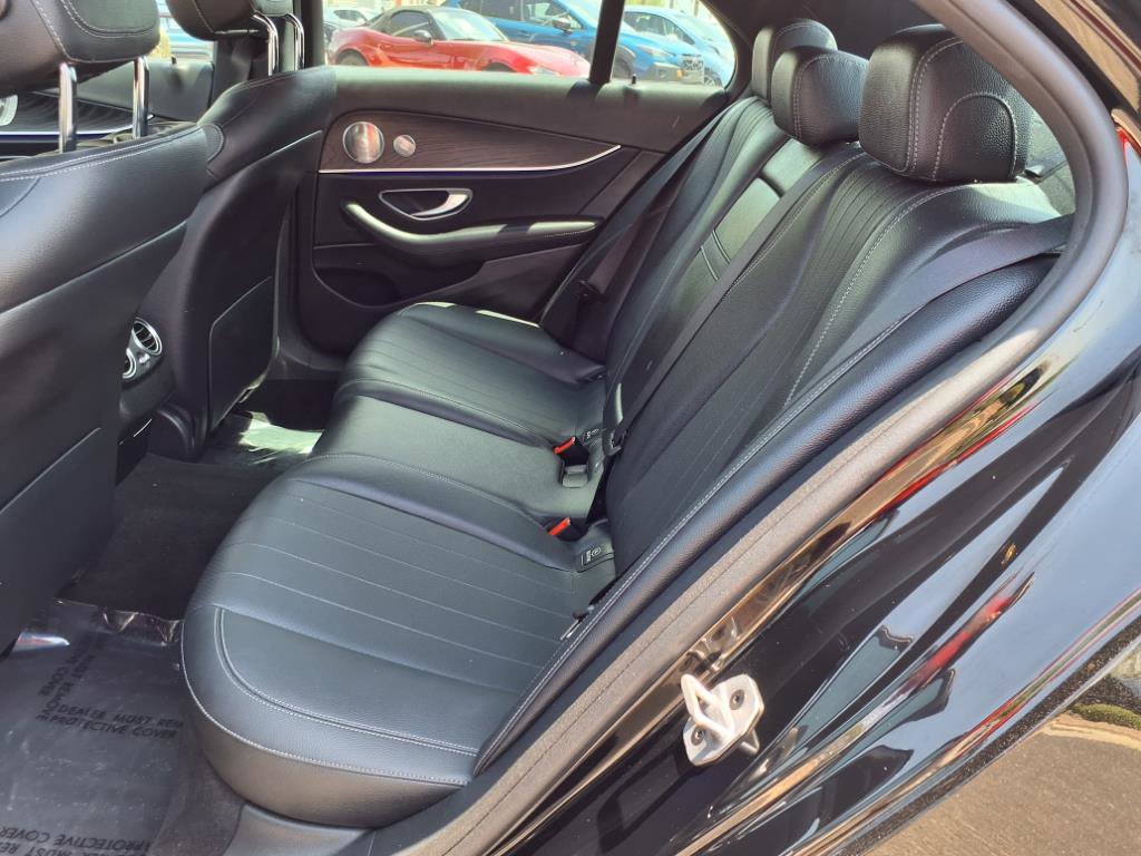 Used 2021 Mercedes-Benz E 350 Sedan image 23