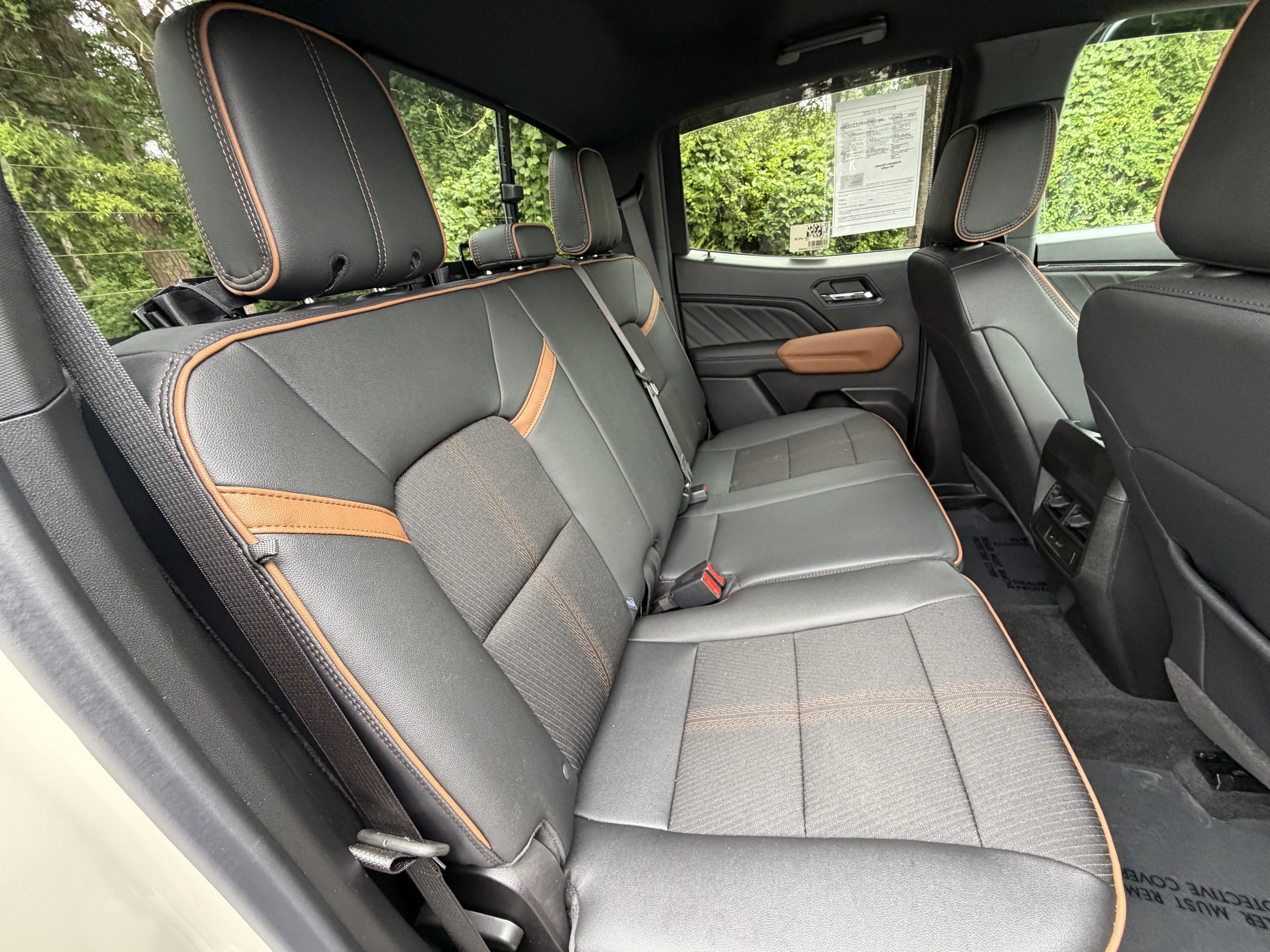 Used 2026 GMC Canyon AT4 AWD/4WD image 15