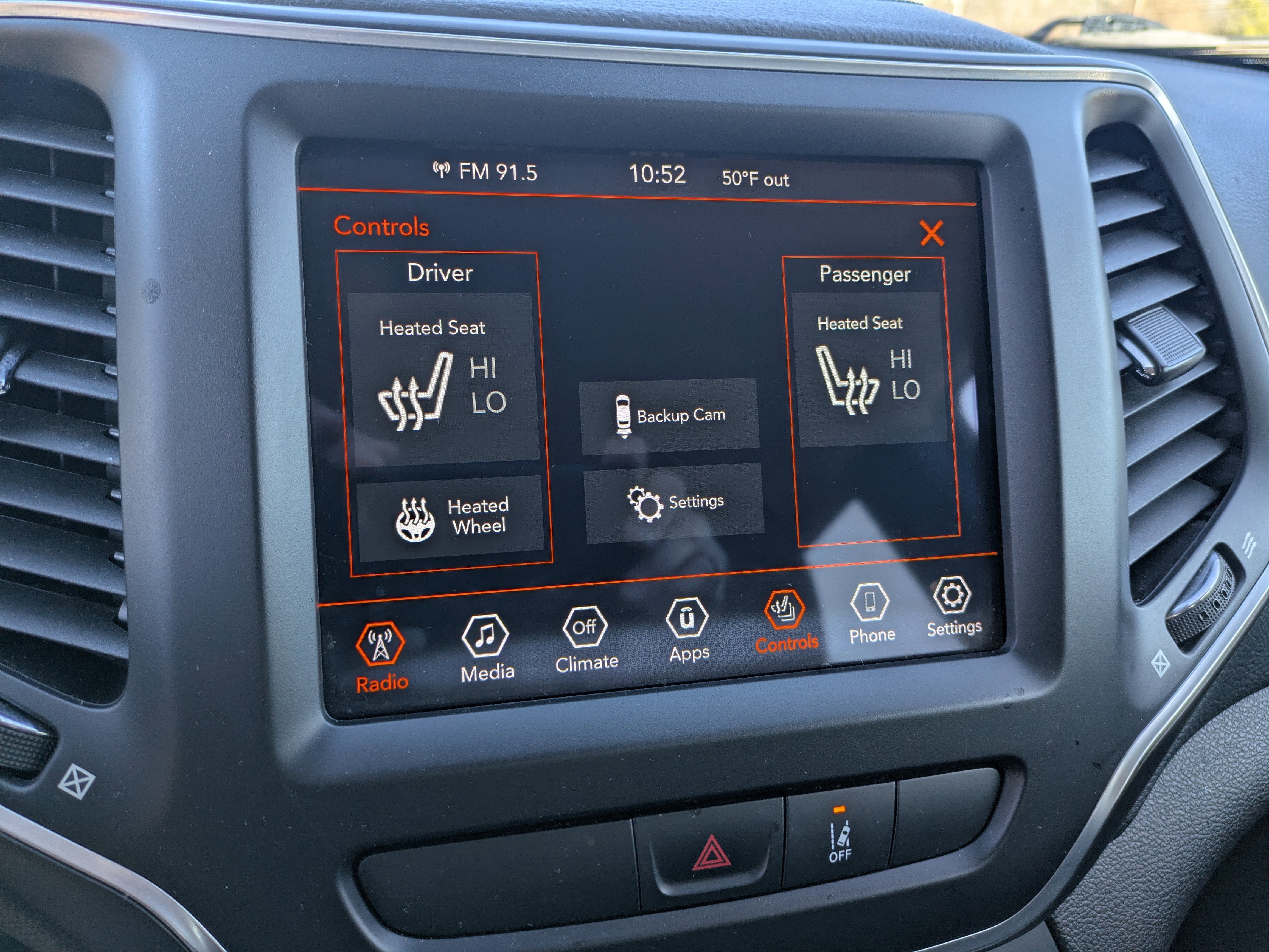 Used 2022 Jeep Cherokee Latitude Lux AWD/4WD image 19