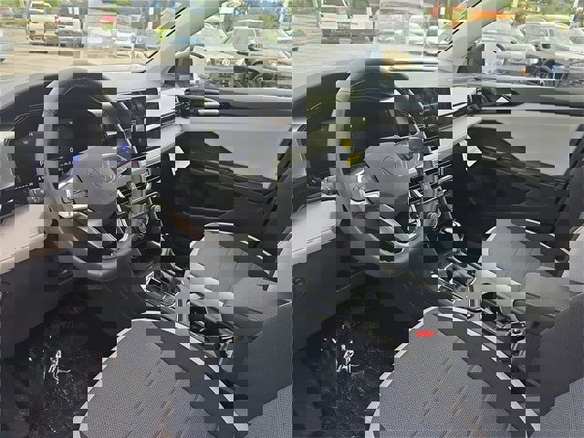 New 2025 Volkswagen Taos S image 15