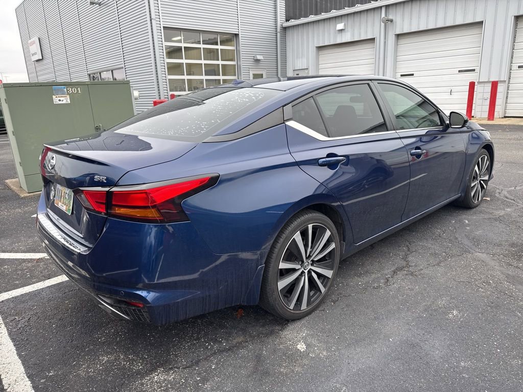Used 2021 Nissan Altima 2.5 SR w/ SR Premium Package image 4