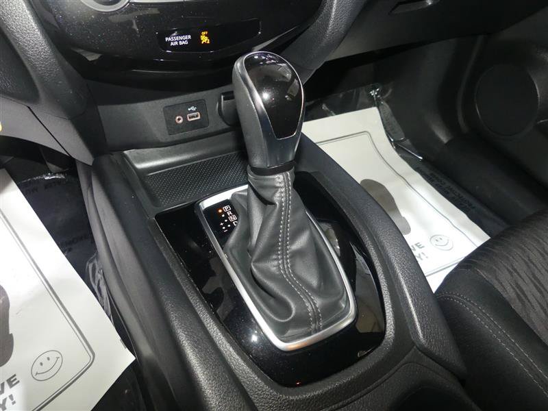 Used 2020 Nissan Rogue S AWD/4WD image 39