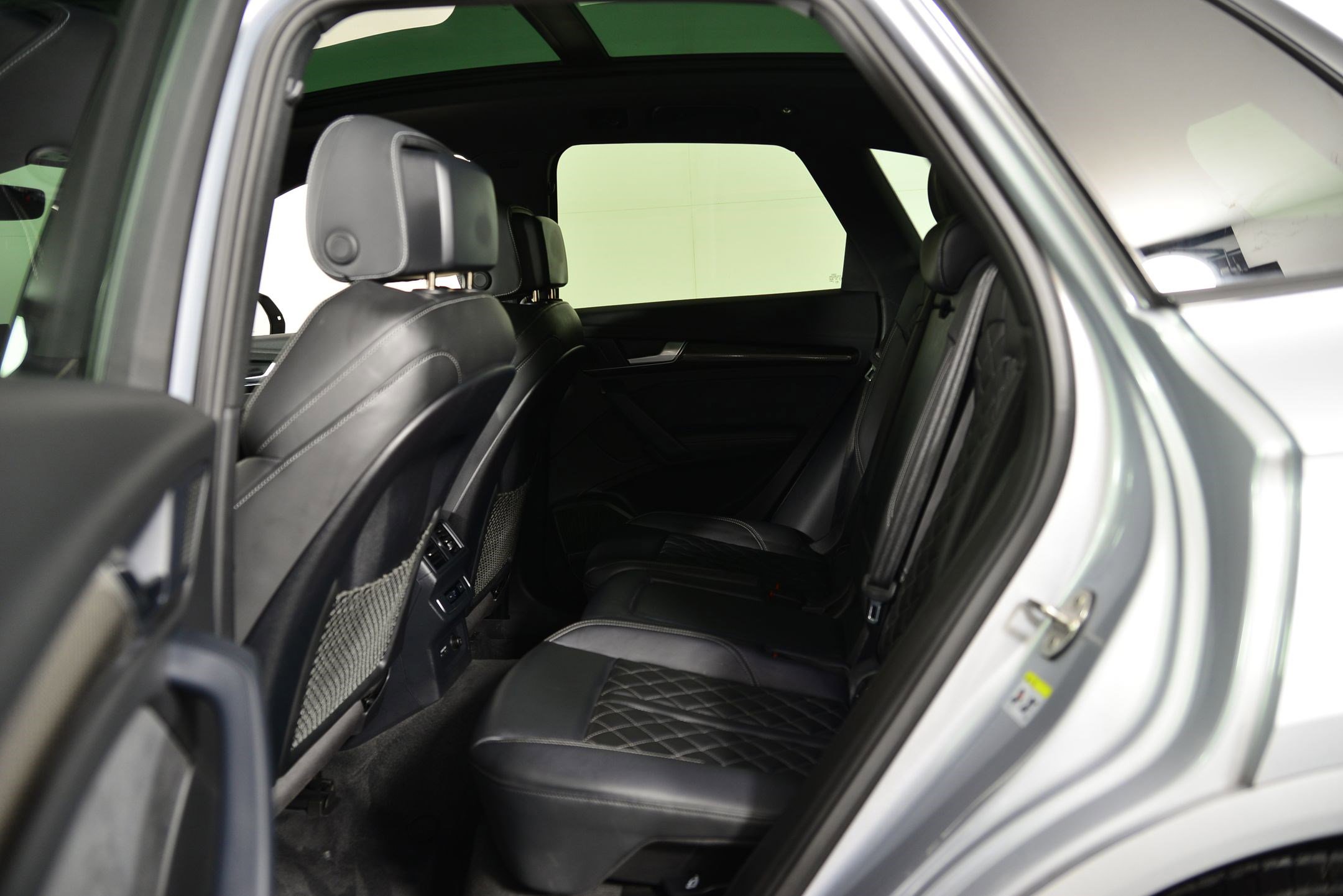 Used 2023 Audi SQ5 Premium Plus w/ Premium Plus Package image 13